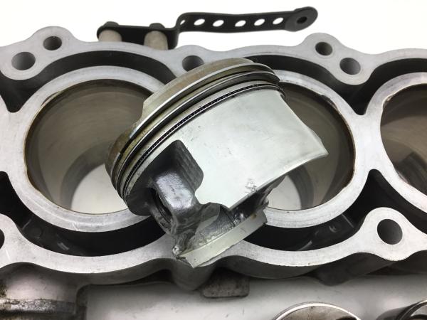 Suzuki GSXR 600 Srad Motor Zylinderbank Zylinder mit Kolben